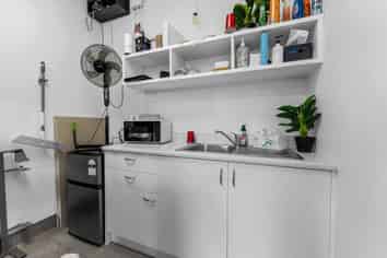 68 sqm Albany Commercial - $360,000 + GST (if any) 