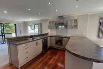 1/8 Wellington Road, Paekakariki
