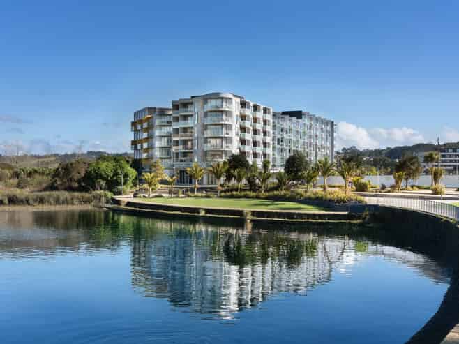 606/3 Rose Garden Lane, Albany