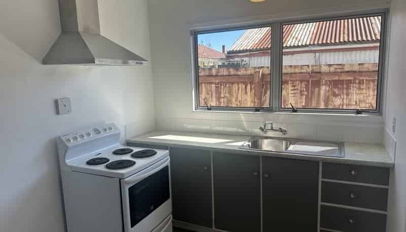 18C Cairnfield Road, Kensington