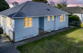 62 Hollyford Avenue, Bryndwr