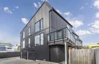 4/101 Rongotai Road, Kilbirnie