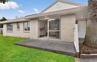 13 Clover Drive, Henderson