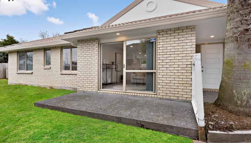 13 Clover Drive, Henderson