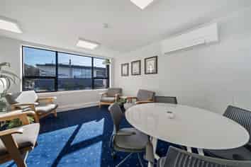 Ideal Central Location, Warehouse/Office