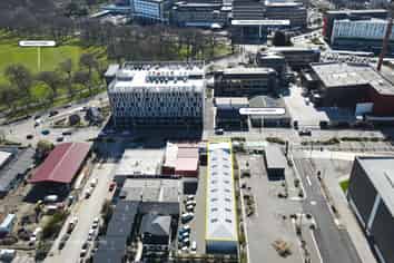 Ideal Central Location, Warehouse/Office