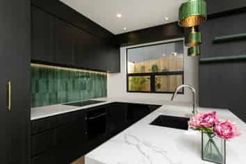 102 Te Oneroa Way, Long Bay