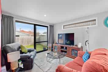25A Law Street, Caversham