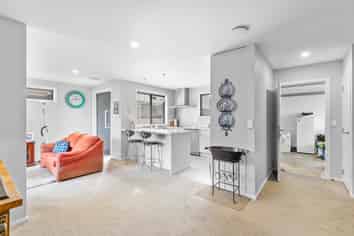 25A Law Street, Caversham