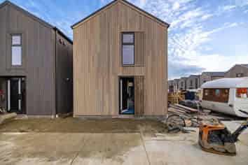 83/1-6 Hall Street, Five Mile Villas, Frankton