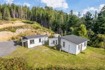 1220 State Highway 2, Kaitoke