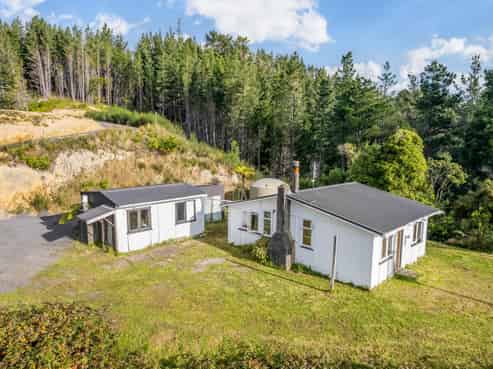 1220 State Highway 2, Kaitoke