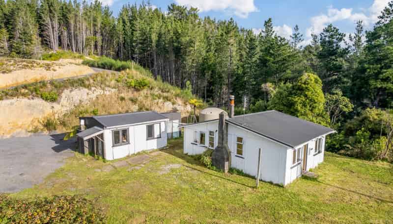 1220 State Highway 2, Kaitoke