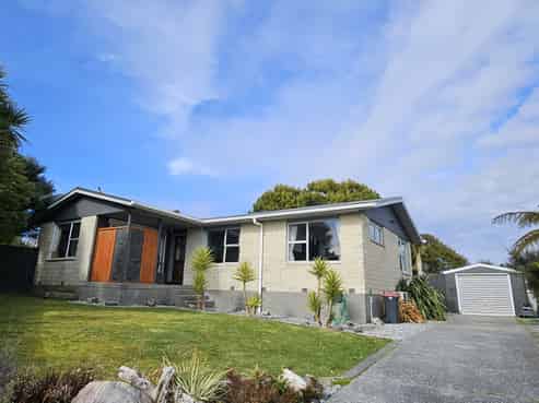 21 Arnott Heights, Greymouth