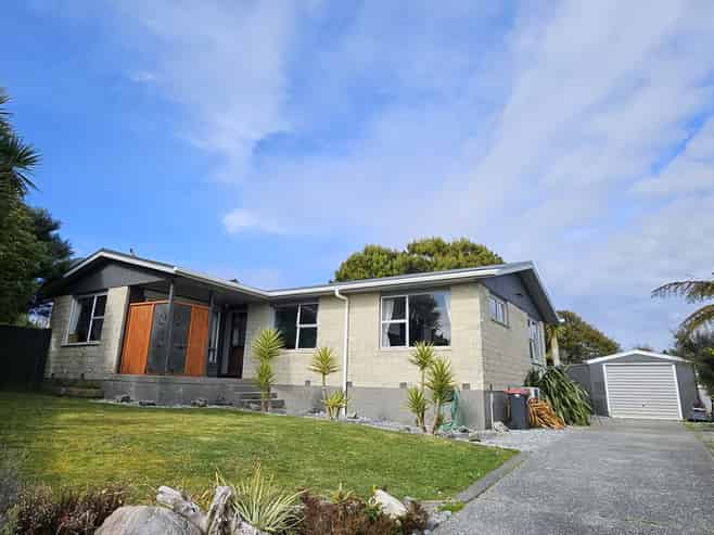 21 Arnott Heights, Greymouth