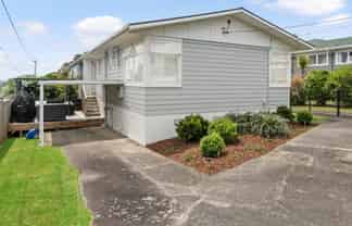 1/12  Firth Road, Browns Bay