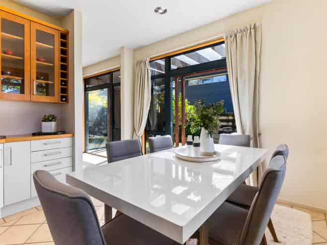 36 Milford Road, Milford