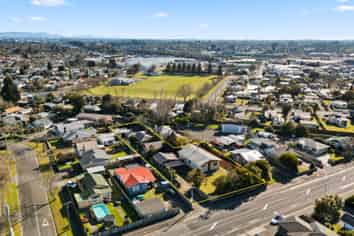 128 & 130 Massey Street, Frankton