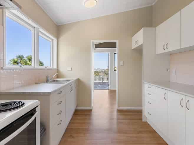 229A Sunset Road, Sunnynook