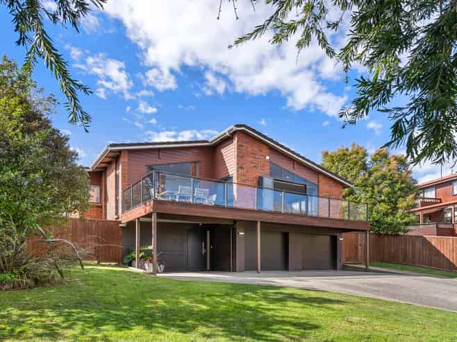 9 Crown Hill Close, Forrest Hill