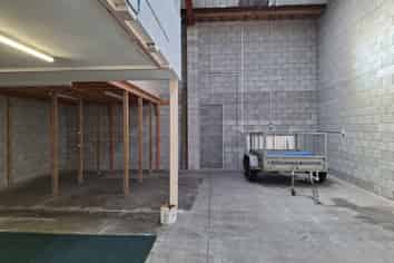 221 Sqm Rosedale Industrial Gem - Lease or Buy