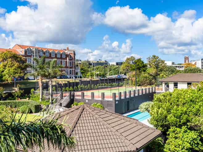 201/135 Grafton Road, Grafton