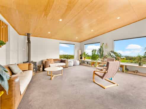 664 Upper Pitone Road, Oakura