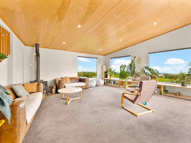 664 Upper Pitone Road, Oakura