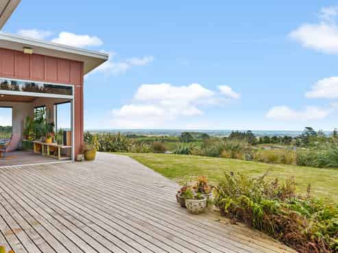 664 Upper Pitone Road, Oakura