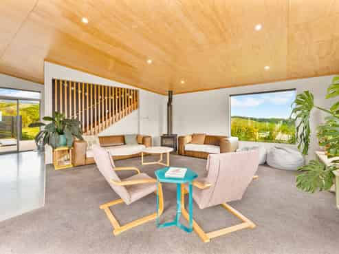 664 Upper Pitone Road, Oakura