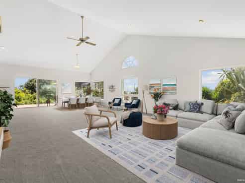 1966 Awhitu Road, Waiuku