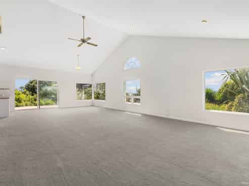 1966 Awhitu Road, Waiuku