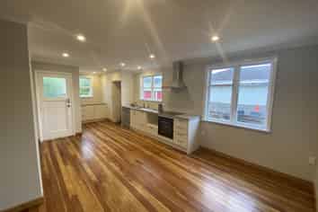 148 Main Road, Tawa