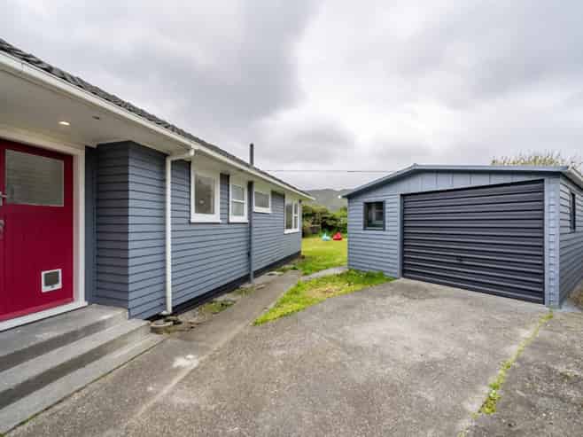 5 Harlow Grove, Wainuiomata