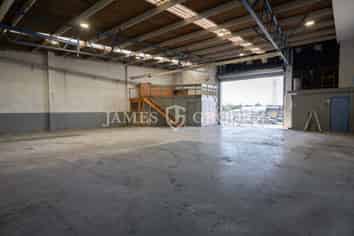 THE CONCOURSE - FREEHOLD VACANT WAREHOUSE & YARD