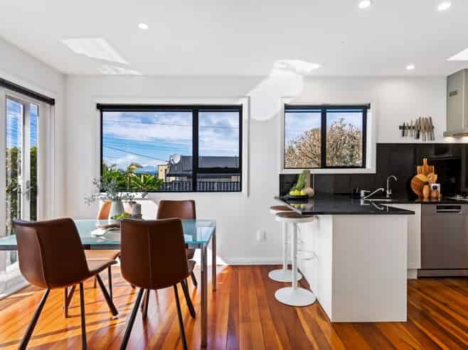 106A East Coast Road, Forrest Hill