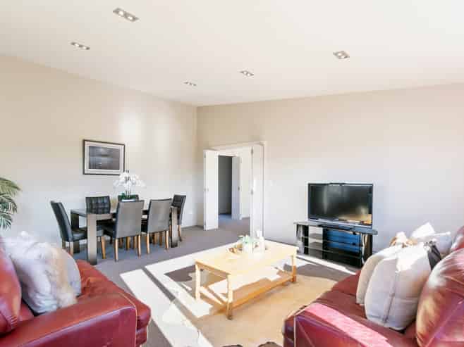 18 Cosgrove Rise, Riverstone Terraces
