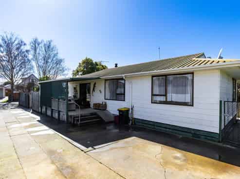 1 Pattie Place, Springlands