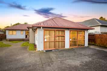 73 Ash Street, Avondale