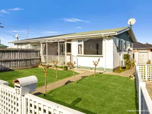 13 Pringle Street, Waimataitai