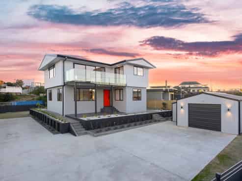 2 Ocean Beach Street, Foxton Beach
