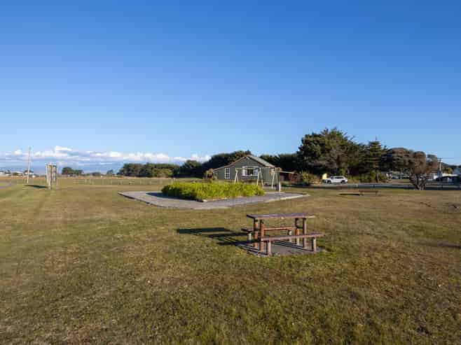 2 Ocean Beach Street, Foxton Beach