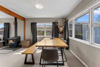 2 Martin Avenue, WAKEFIELD