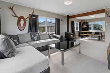 2 Martin Avenue, WAKEFIELD