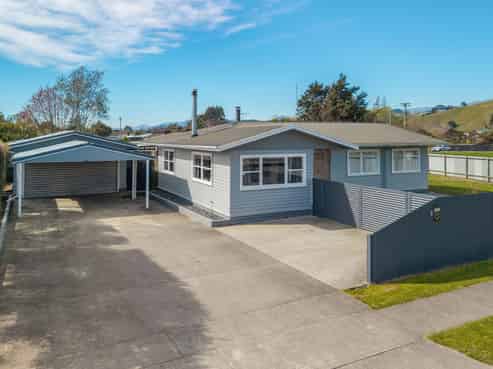 2 Martin Avenue, Wakefield