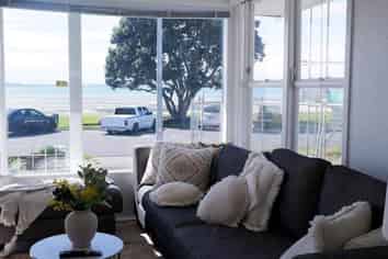 61A The Esplanade, Eastern Beach