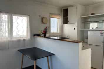 61A The Esplanade, Eastern Beach