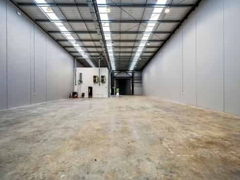 Impressive Industrial Facility in Woollen Mills