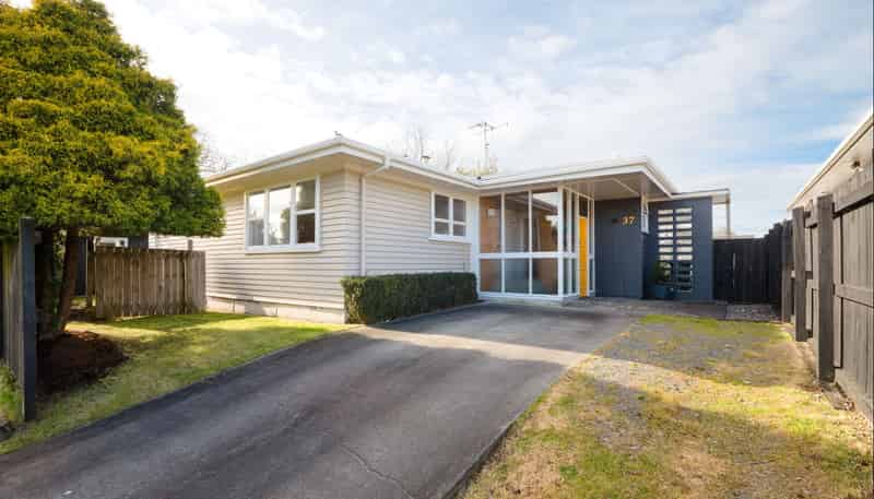 37 Sandwich Road, Saint Andrews