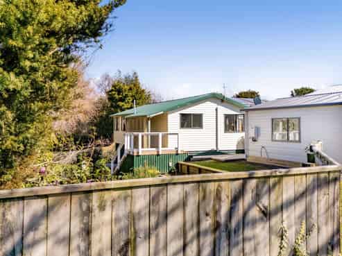 97 Cordelia Street, Stratford